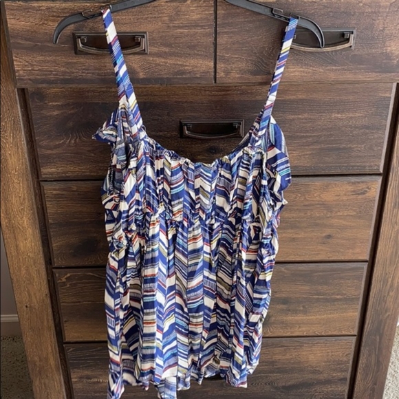 TORRID'S CHEVRON PRINT CHALLIS RUFFLE BABYDOLL TOP - Picture 4 of 7